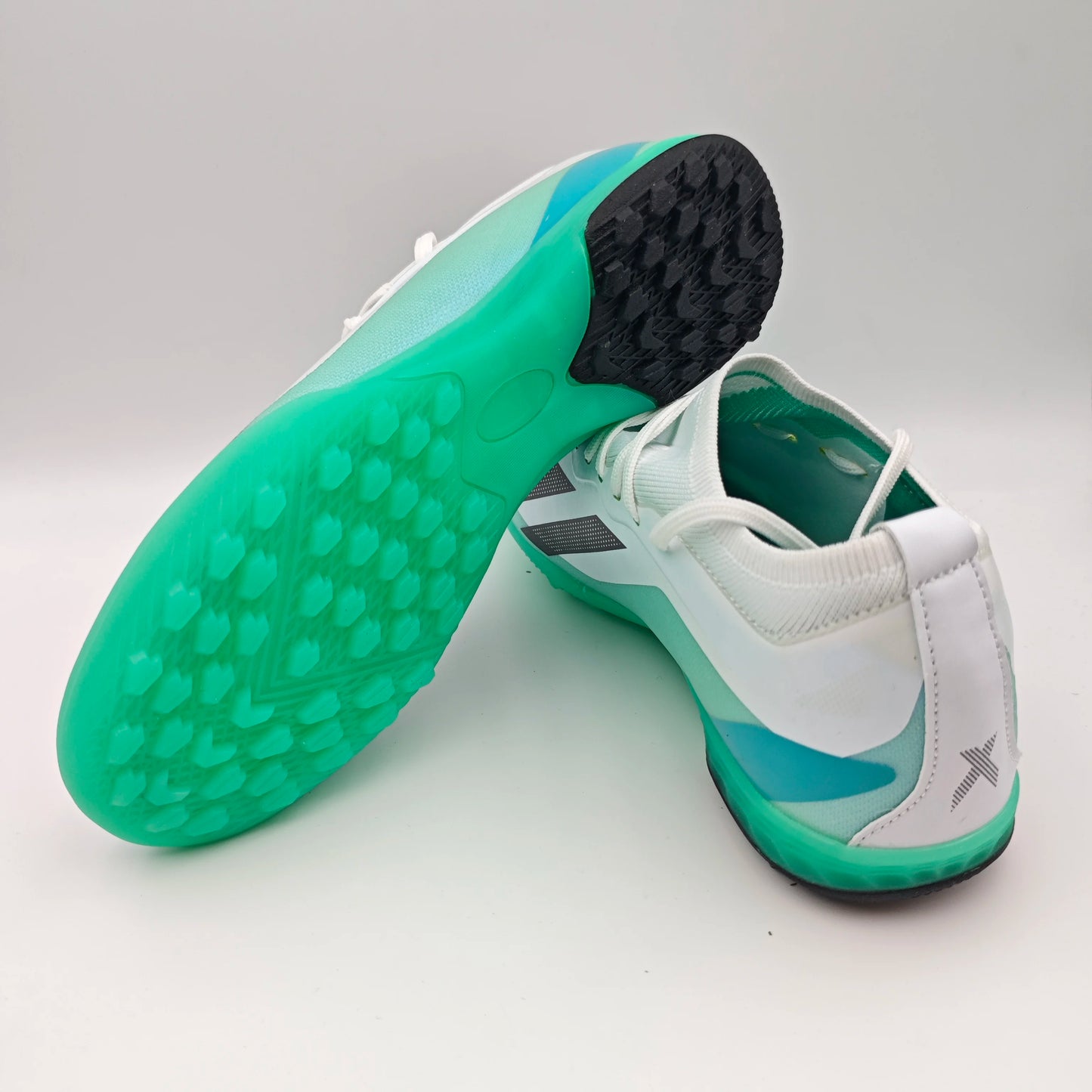 Mens Soccer Shoes Training Non Slip Turf Football Boots Cleats TF/FG Outdoor Indoor Sports Ultralight Match Adult Football Shoes