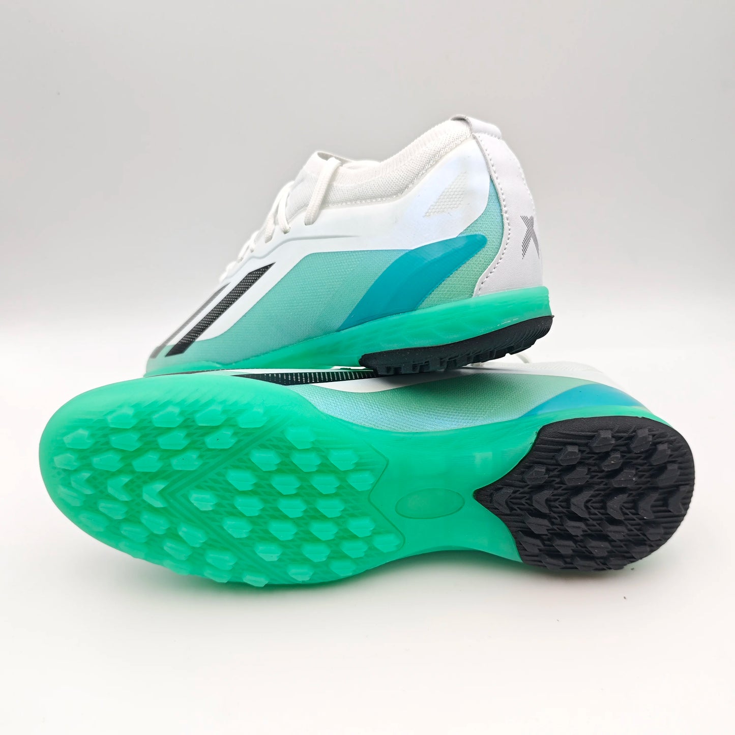 Mens Soccer Shoes Training Non Slip Turf Football Boots Cleats TF/FG Outdoor Indoor Sports Ultralight Match Adult Football Shoes