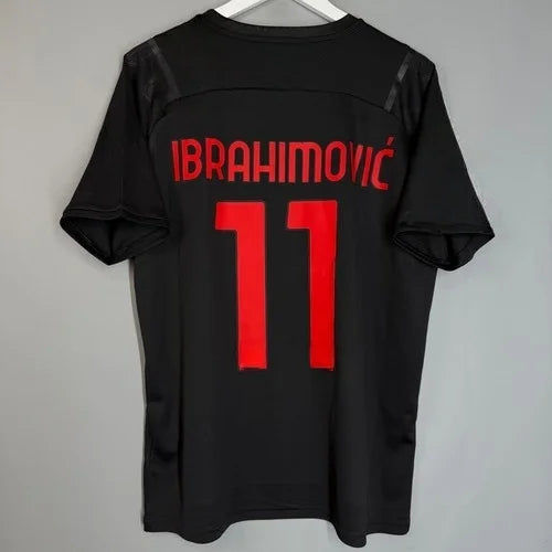 Short-sleeved Men's Summer Trends in 2026: Personalized Tops, Loose, Breathable, Comfortable and Quick-drying T-shirts2