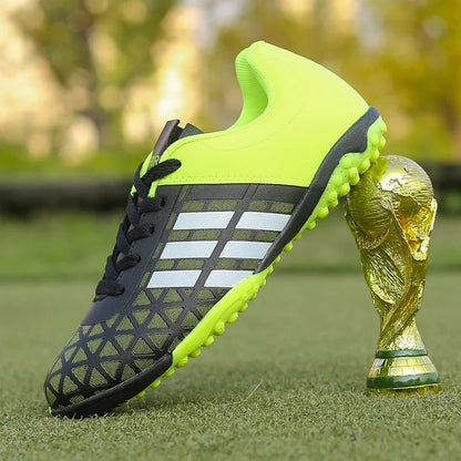 New High Quality Ultralight Mens Soccer Shoes Non-Slip Turf Soccer Cleats for Kids TF Training Football  Chuteira Campo